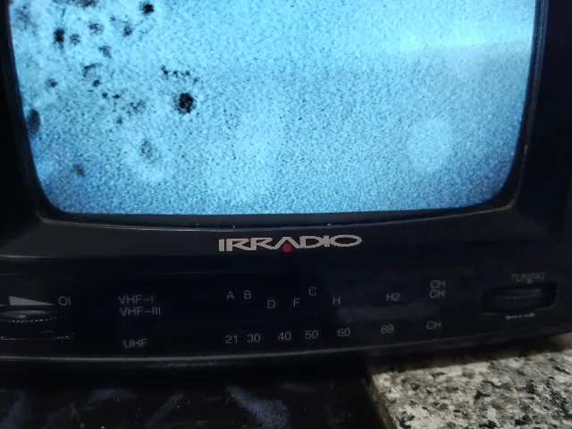 tv alb negru Irradio 13cm – fotografia 2 din 8