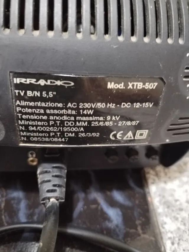 tv alb negru Irradio 13cm – fotografia 3 din 8