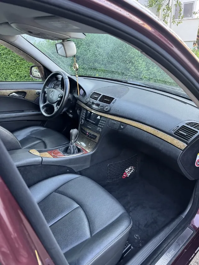 Mercedes w211 an 2007 – fotografia 6 din 8