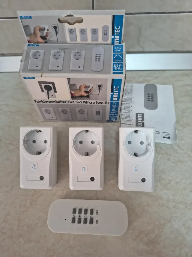 Set de 3 prize inteligente cu telecomandă, marca germană Unitec (Model 48110) 65 – Oradea, Bihor