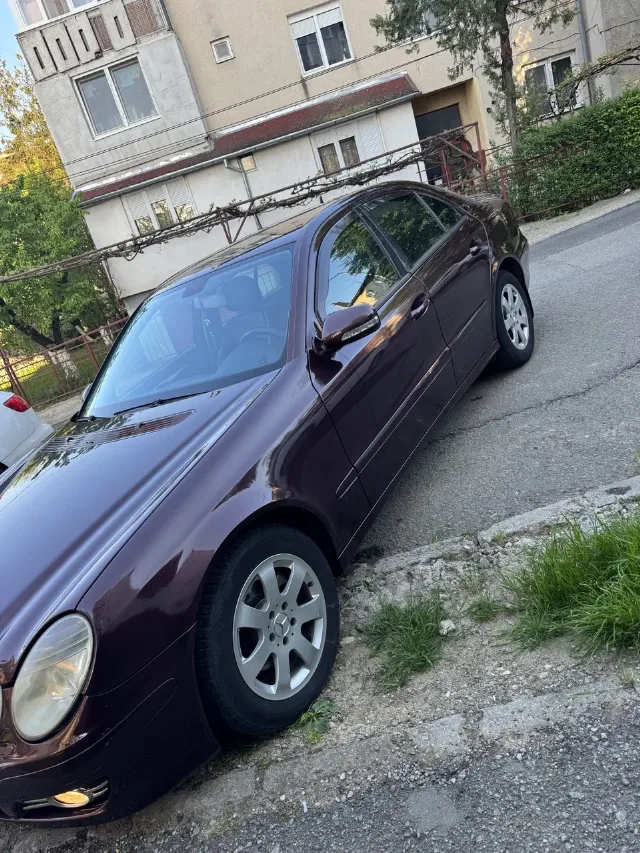 Mercedes w211 an 2007 – fotografia 2 din 8