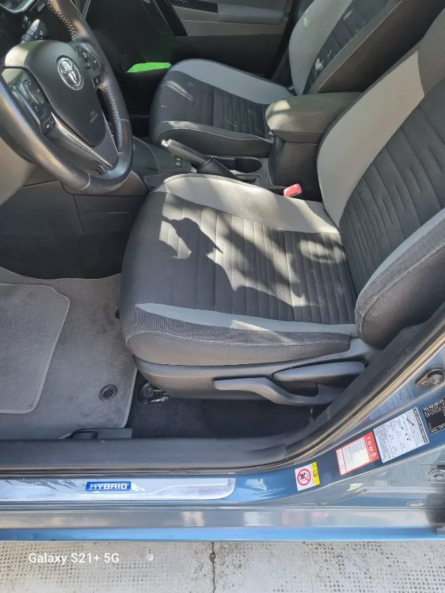 Toyota auris hibrid break 1.8 benzină euro 6 an 2015 – fotografia 6 din 8