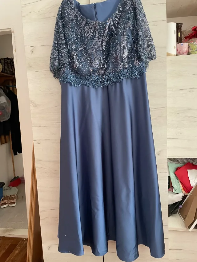 Vind Rochie de gală – fotografia 1 din 3
