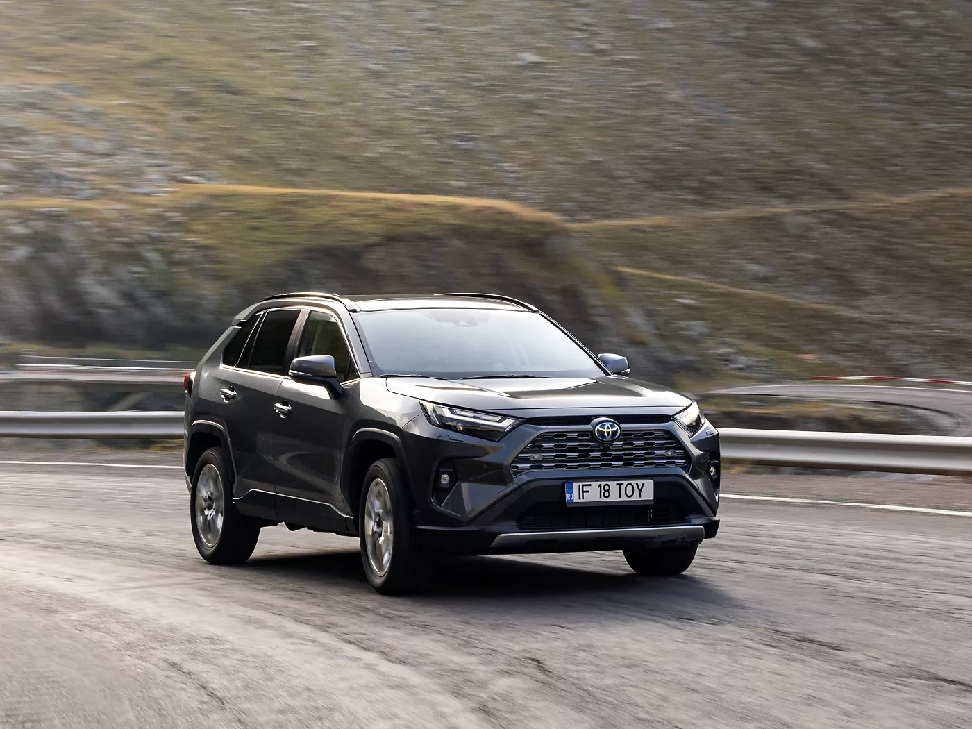 Toyota RAV4 2.5 Hybrid AWD-i   Echipare PREMIUM (Top de Gamă) – fotografia 1 din 7