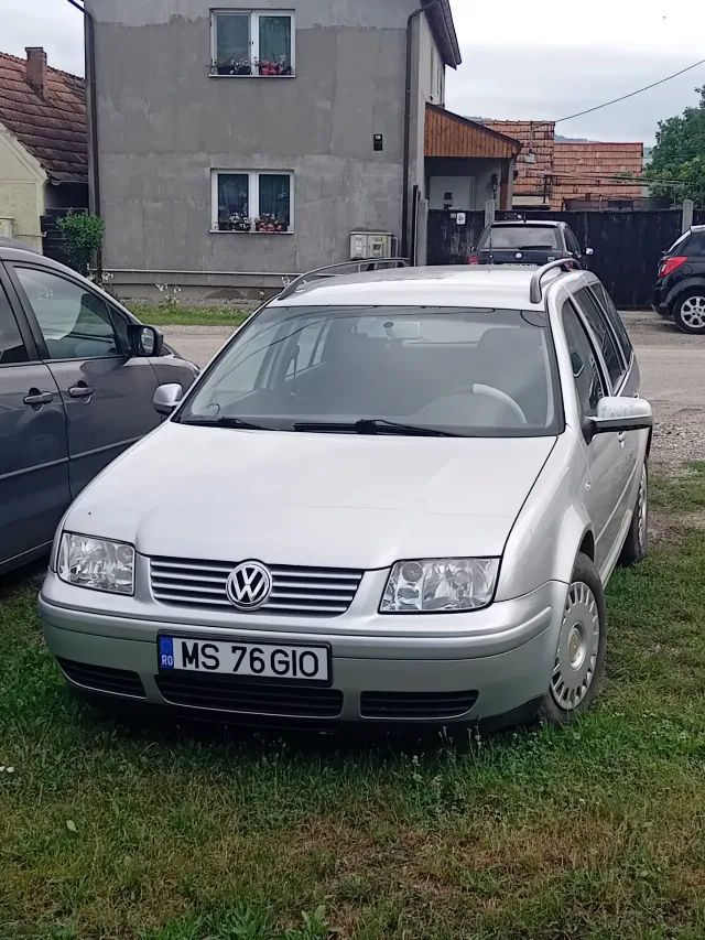 2001 Volkswagen bora pe gaz – fotografia 4 din 4