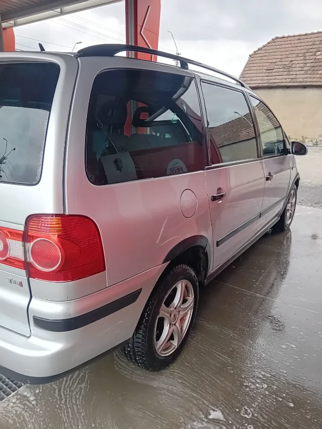 Vand Vw Sharan in stare excelenta 7 locuri – fotografia 1 din 4