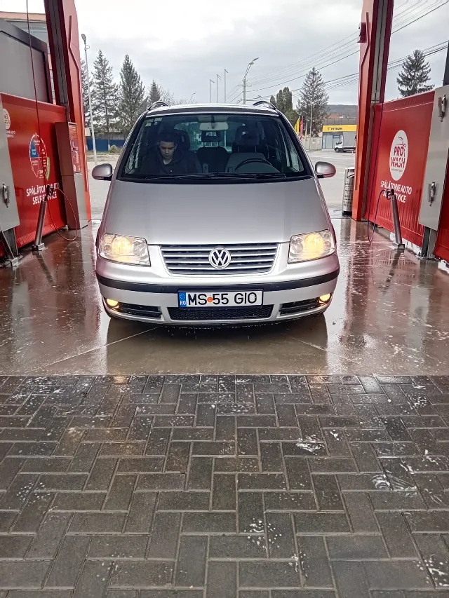 Vand Vw Sharan in stare excelenta 7 locuri – fotografia 4 din 4