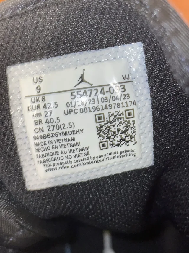 Nike Air Jordan 1 mid | marimea 40,5 | stare impecabilă – fotografia 4 din 8
