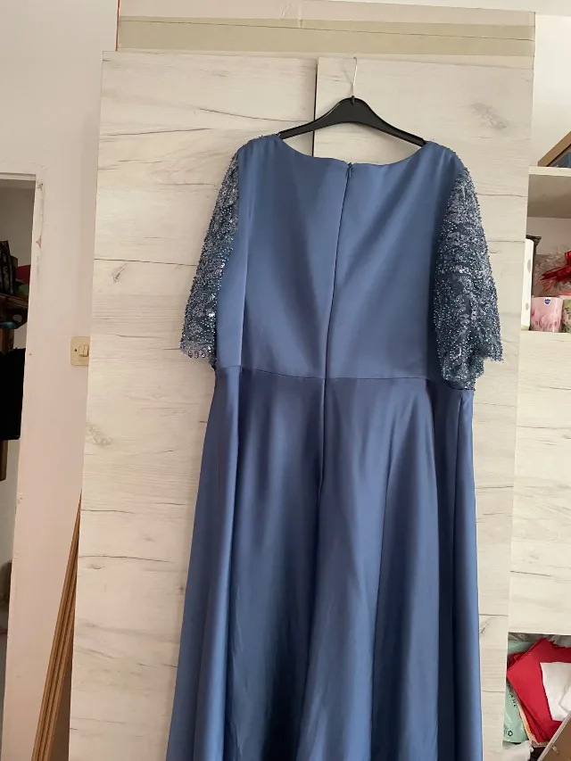 Vind Rochie de gală – fotografia 3 din 3