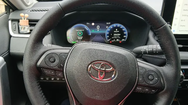 Toyota RAV4 2.5 Hybrid AWD-i   Echipare PREMIUM (Top de Gamă) – fotografia 5 din 7