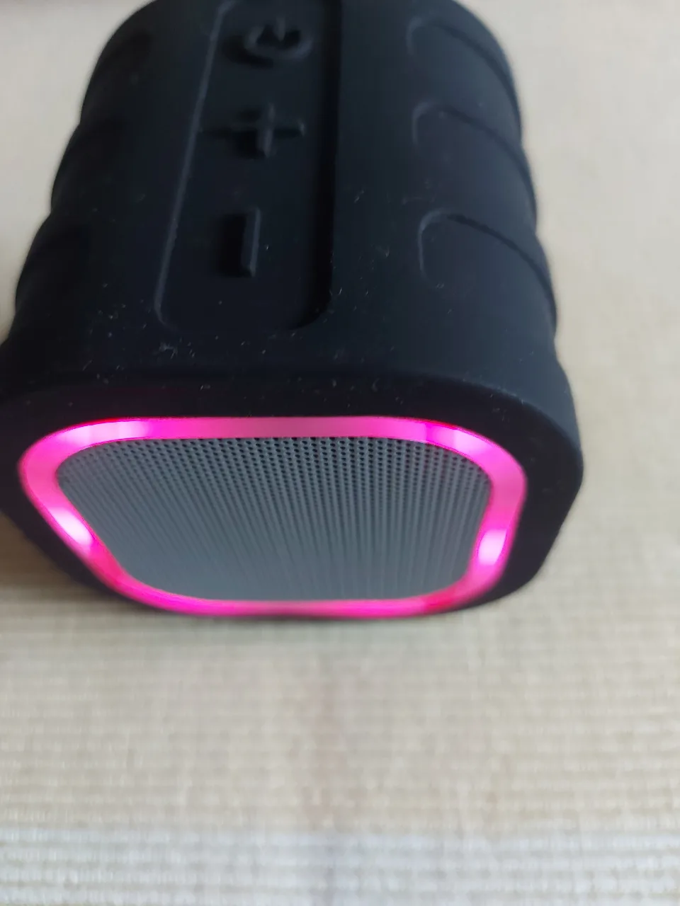 vînd boxă Bluetooth cu led – Ploiesti, Prahova