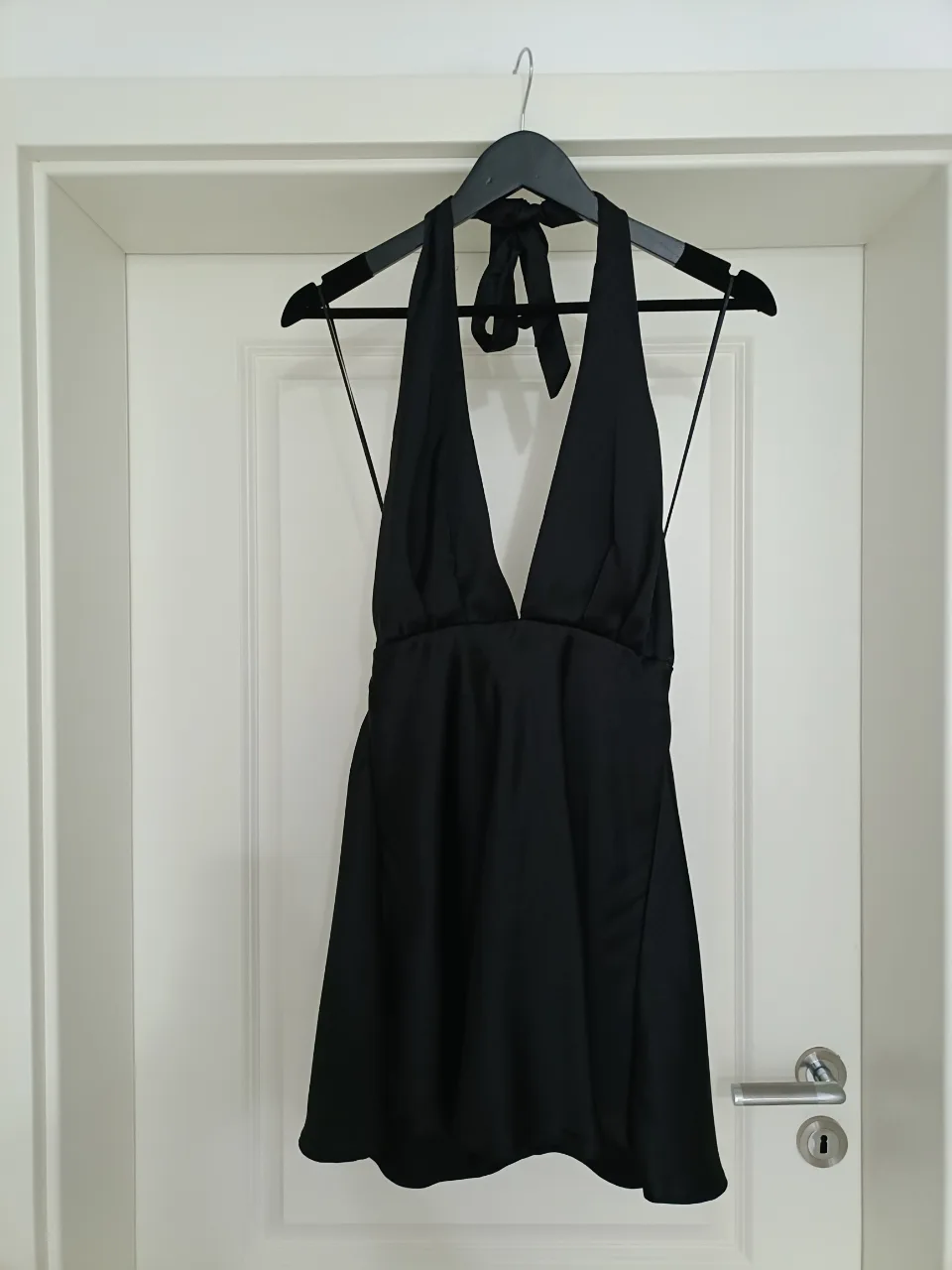 rochie mini cu decolteu adânc Zara – fotografia 1 din 4