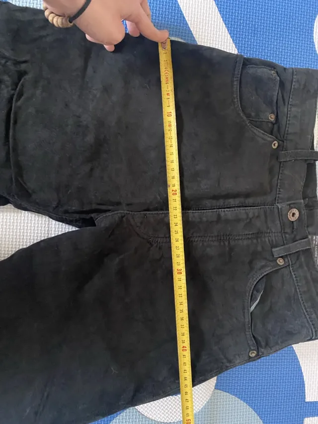 Pantaloni din piele intoarsa marime S/M – fotografia 7 din 7