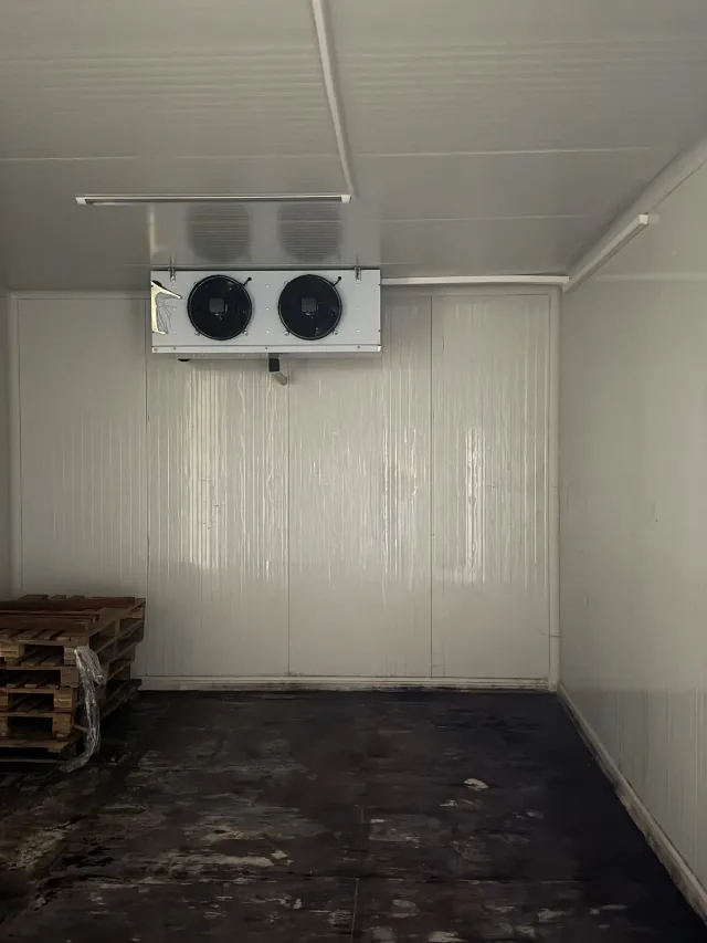 Instalatie congelare rapida si depozitare frigo – fotografia 2 din 8
