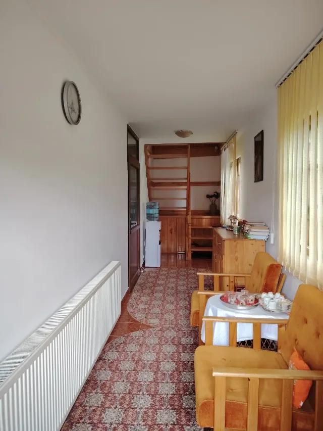 casă /casă de vacanță – fotografia 2 din 8