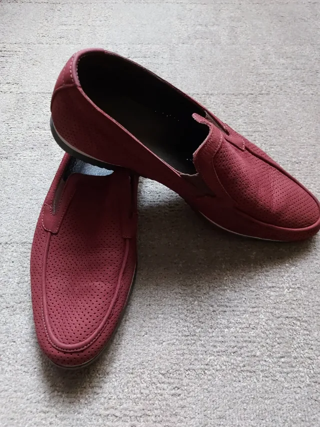 vînd pantofi piele diferite modele mar;43 -45 – fotografia 1 din 8