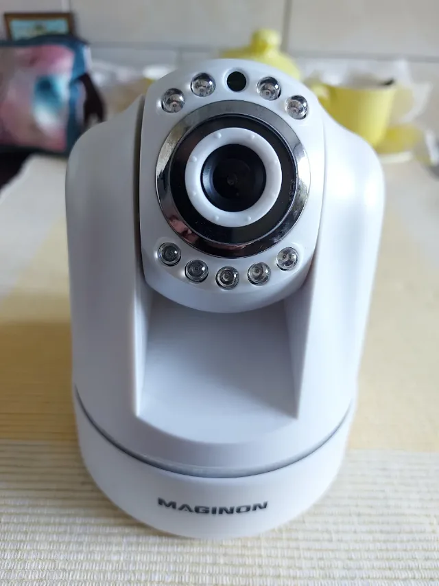 vind cameră supraveghere – fotografia 5 din 5