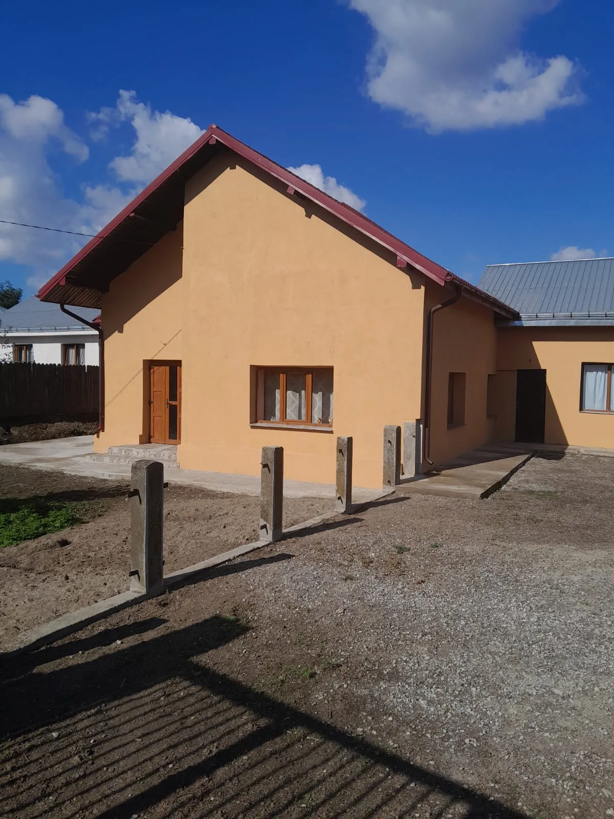 Vând casă în comuna Stolniceni Prăjescu – fotografia 3 din 5