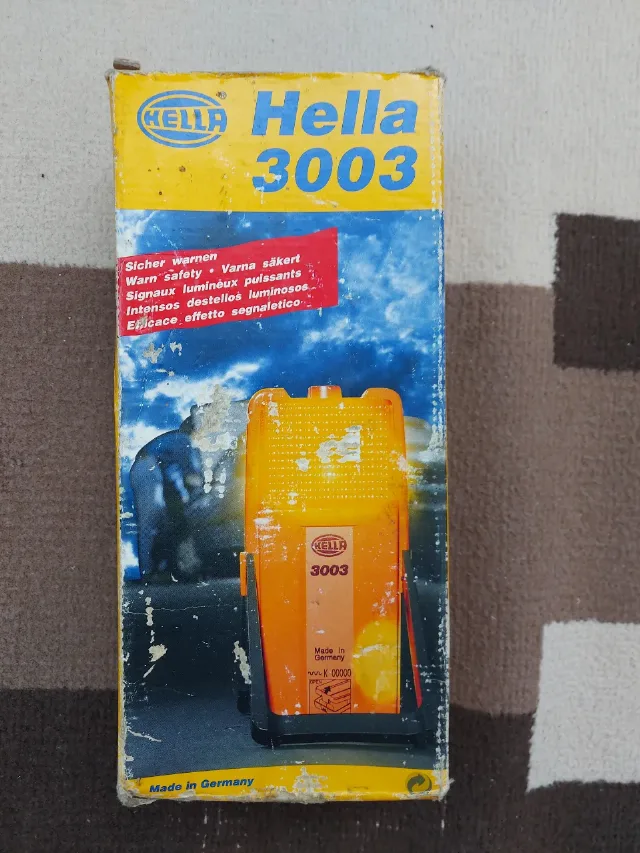 vînd lampă auto Germania – fotografia 3 din 4