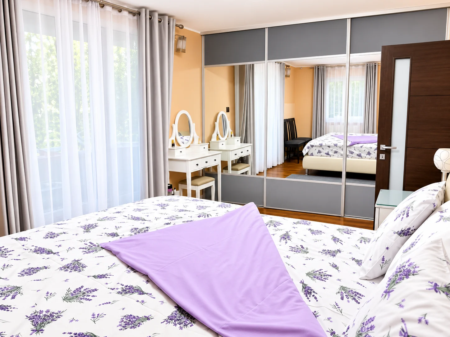 🏡 Apartament + mansardă în vilă, Ultracentral Suceava | 120 mp utili | Curte, foișor și intrare separată – fotografia 4 din 7