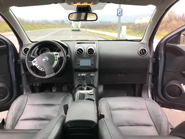 Vând Nissan Quasquai 2009, tdi1,9 , piele , 4x2 și 4x4,full option, 7locuri, – fotografia 5 din 6
