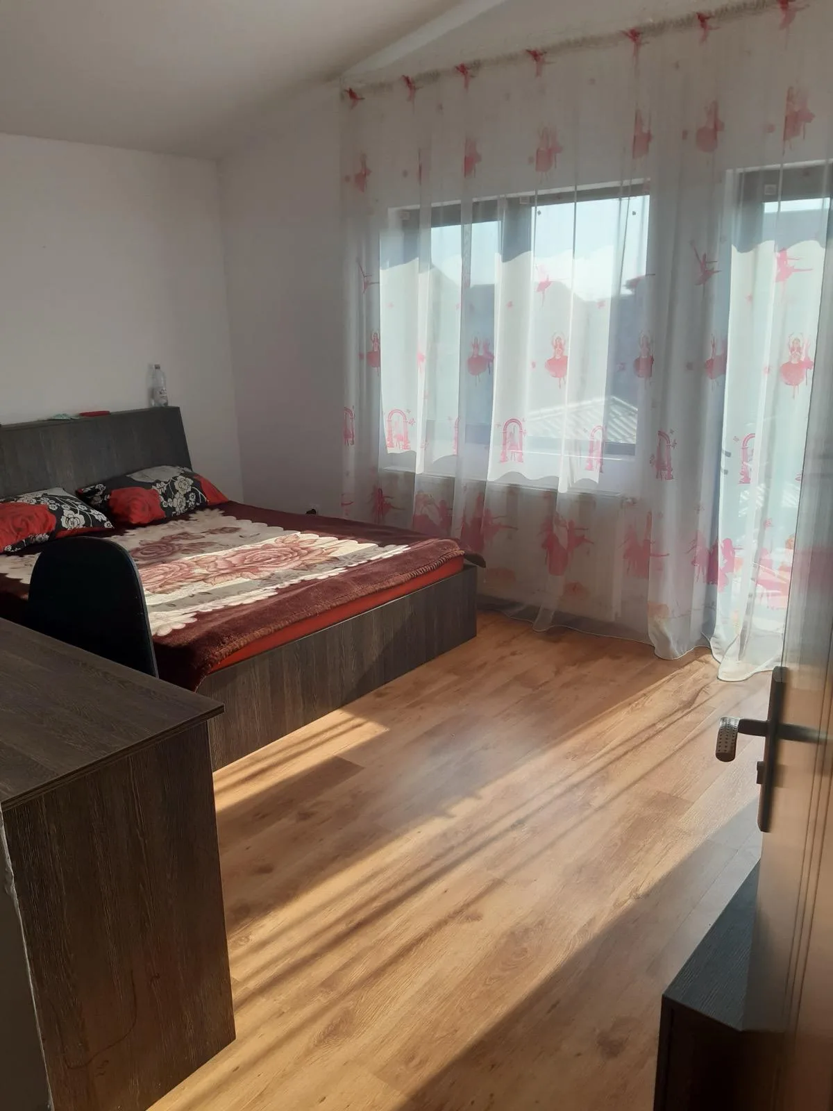 Casa P+1, zonă liniștita, langa padure si lac. – fotografia 5 din 8