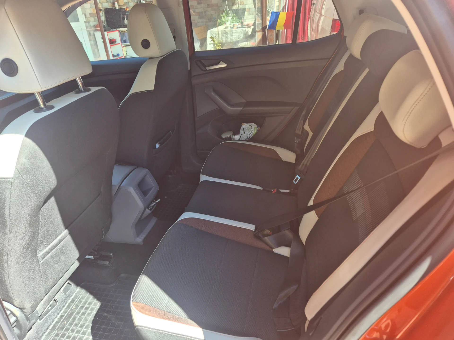 Auto vw t.cros benzina – fotografia 6 din 7