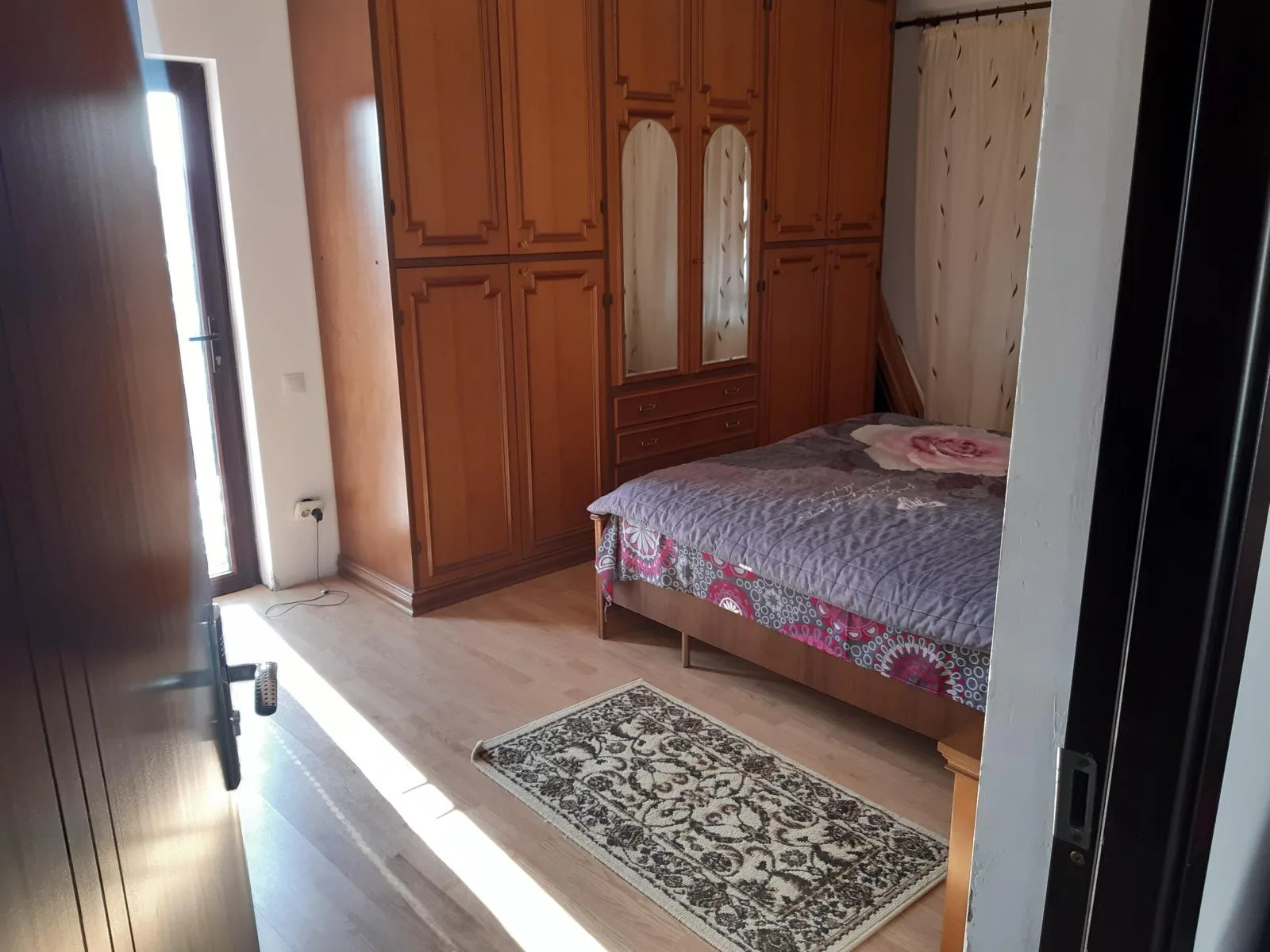 Casa P+1, zonă liniștita, langa padure si lac. – fotografia 6 din 8