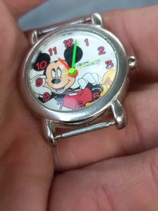 ceas vechi Disney – fotografia 4 din 8