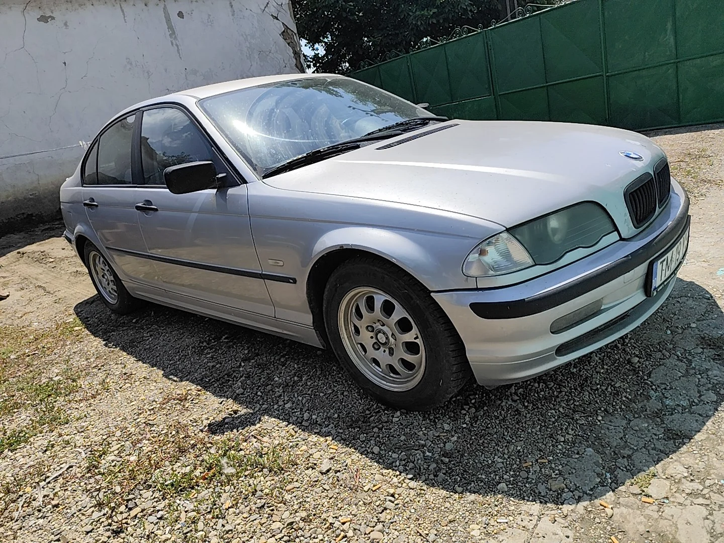 Bmw e 46 . 1.9 benzina , înmatriculat , funcțional – fotografia 1 din 4
