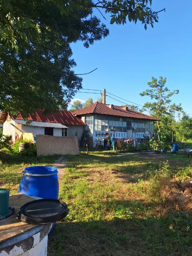 vând case bătrânească tradițională – fotografia 6 din 7