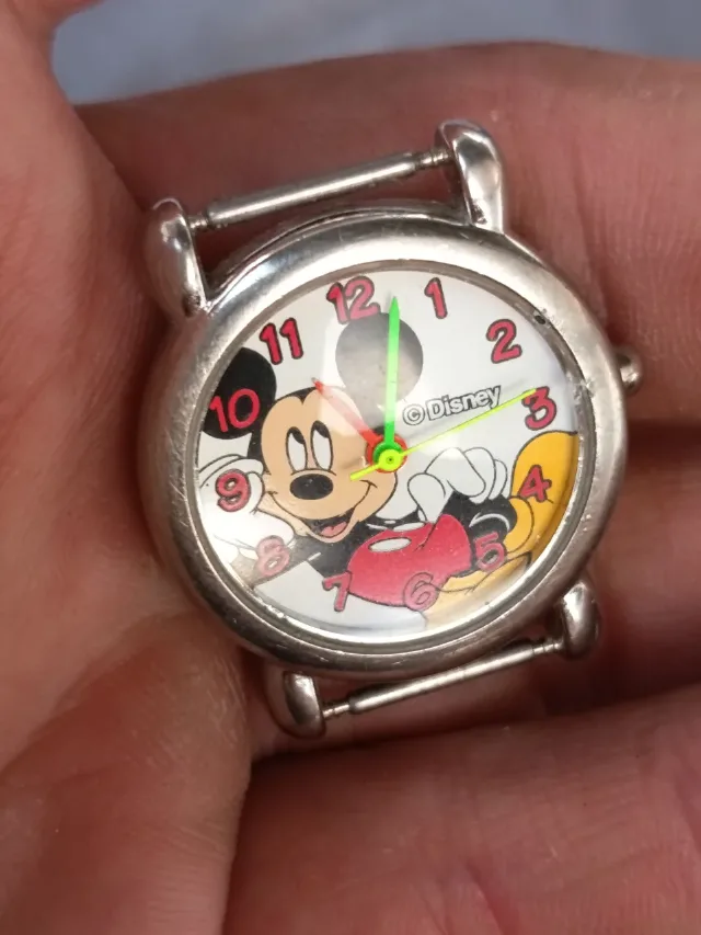 ceas vechi Disney – fotografia 3 din 8