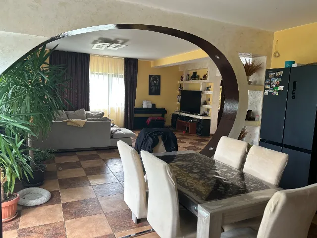 Casa P+1, zonă liniștita, langa padure si lac. – fotografia 8 din 8