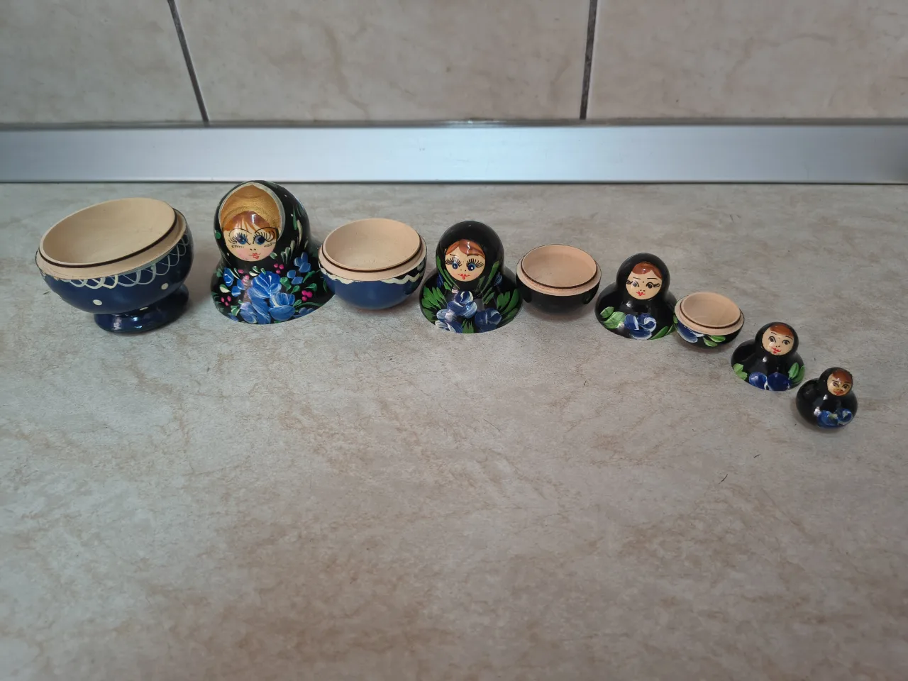 Set 5 păpuși matrioska din lemn – fotografia 3 din 8