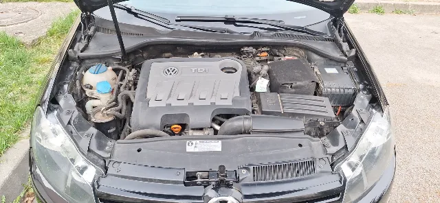 Volkswagen Golf 6 1,6 – fotografia 6 din 8