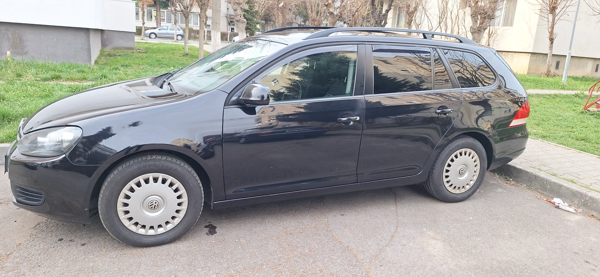 Volkswagen Golf 6 1,6 – fotografia 1 din 8