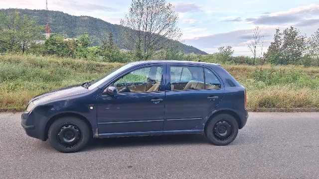 Skoda Fabia Elegance 1.4 benzina – fotografia 4 din 8