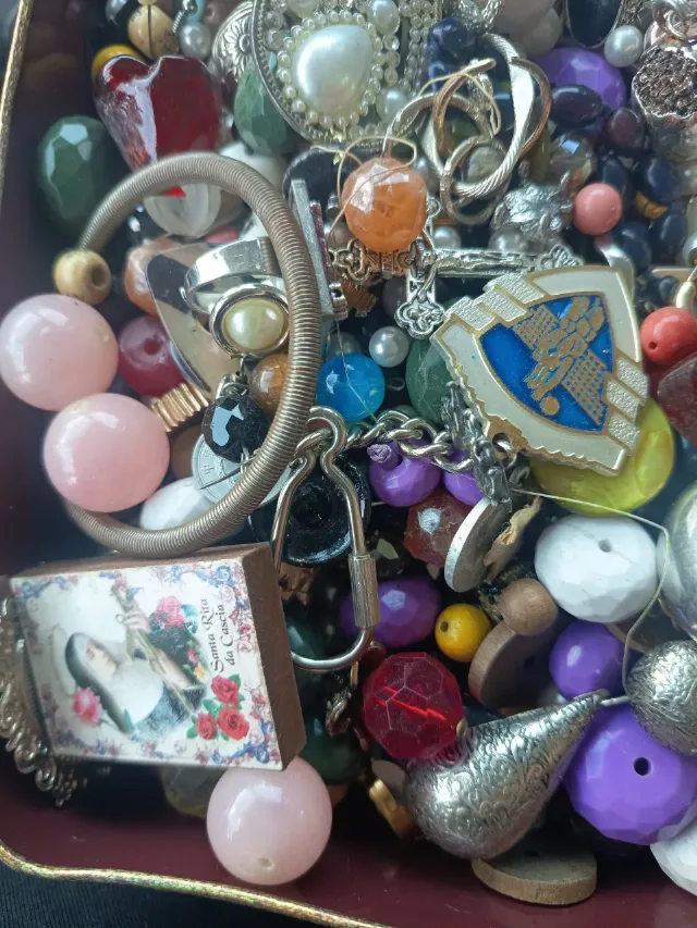 accesoriu vintage pentru proiecte DIY – fotografia 2 din 8
