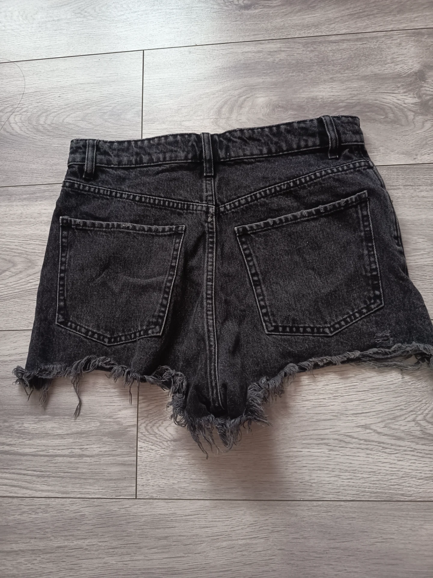 Pantaloni scurti Zara – fotografia 3 din 5