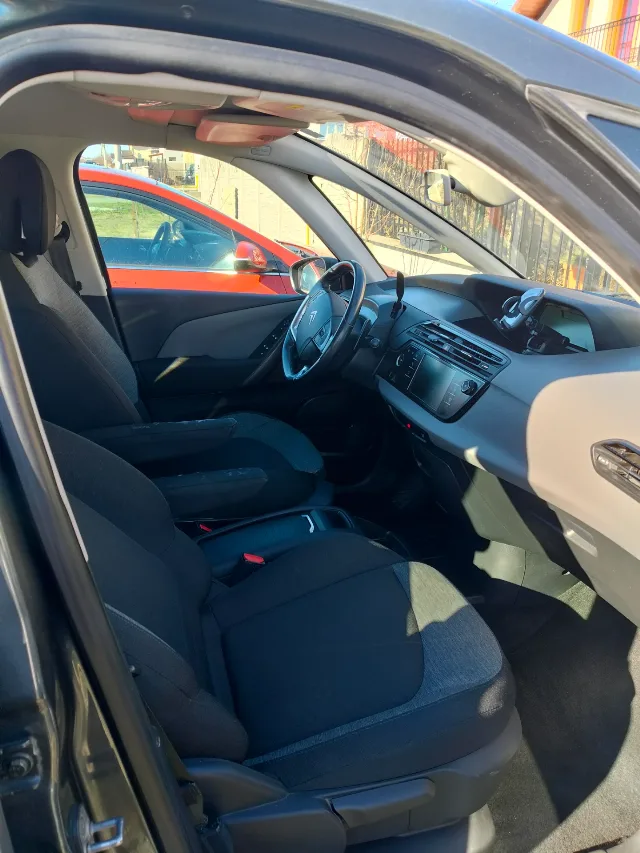 Vând Citroen C4 – fotografia 4 din 8