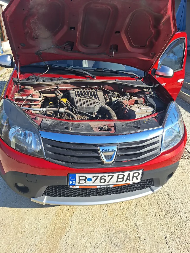 Logan sandero stepway bezina-gaz din fabrică motorizare 1,6 aspirat – fotografia 4 din 7