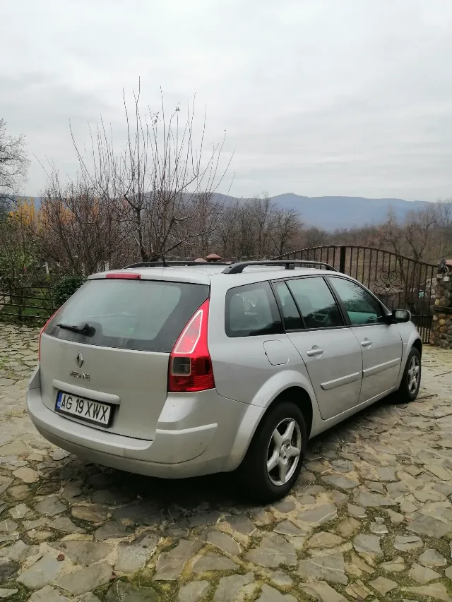 Vând Renault megane break diesel – fotografia 3 din 8