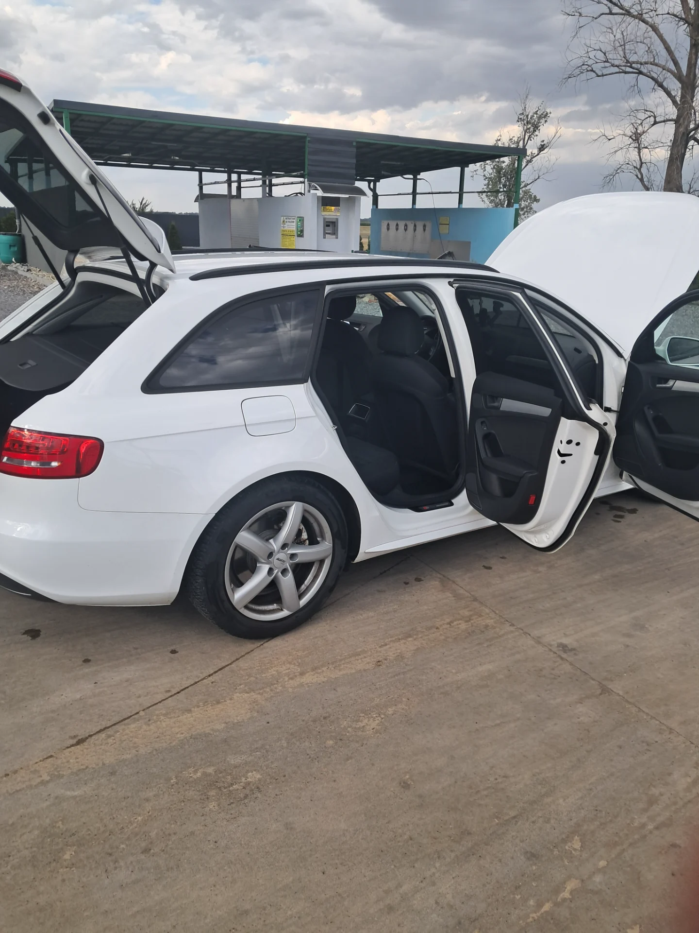 Audi A 4 2010 combi – fotografia 1 din 1