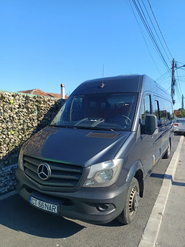 Mercedes sprinter 21 locuri – fotografia 1 din 7