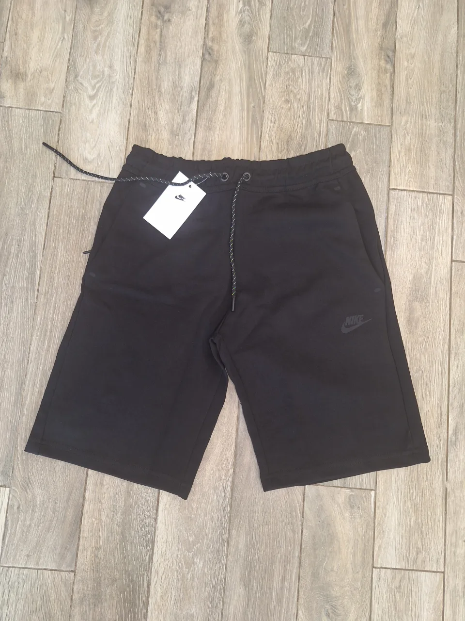 Pantaloni scurti barbatesti Nike Tech – Pruni, Ilfov
