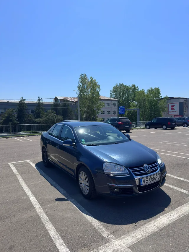 VÂND  Volkswagen Jetta automată – fotografia 5 din 5