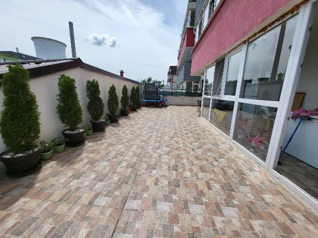 Apartament 3 camere cu terasa – fotografia 5 din 8