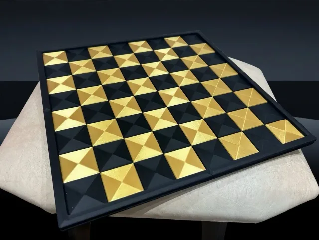 Tablă de șah Premium – Auriu & Negru, printată 3D ♟️✨ – fotografia 8 din 8