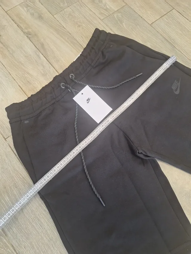Pantaloni scurti barbatesti Nike Tech – fotografia 6 din 7