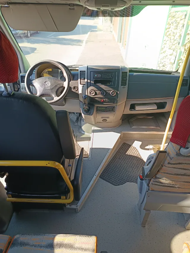 Mercedes sprinter 21 locuri – fotografia 7 din 7